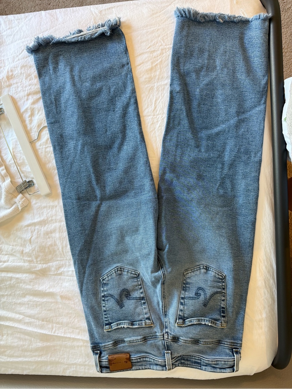 Ag Adriano Goldschmied Wide Leg Cropped Jeans in Light Blue Denim - Picture 12 of 12